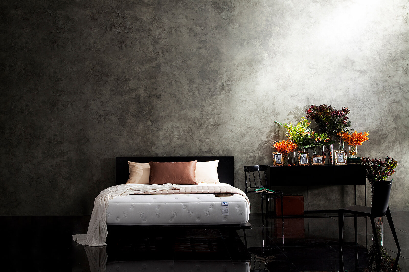 sleep-well-without-back-pain-with-omazz-mattress-4