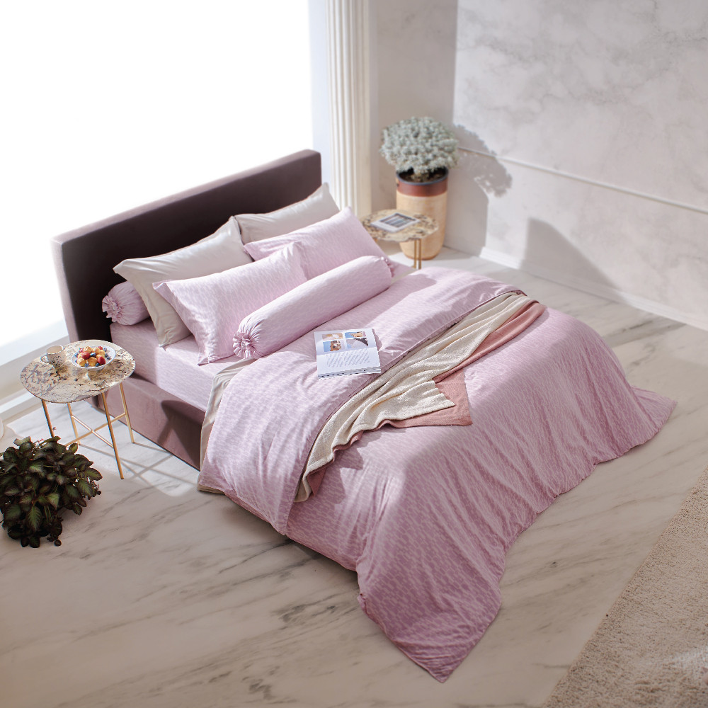 ชุดผ้าปูที่นอนพร้อมผ้านวม ELLE Decor รุ่น PARIS SIMPLICITE ÉCLAIR