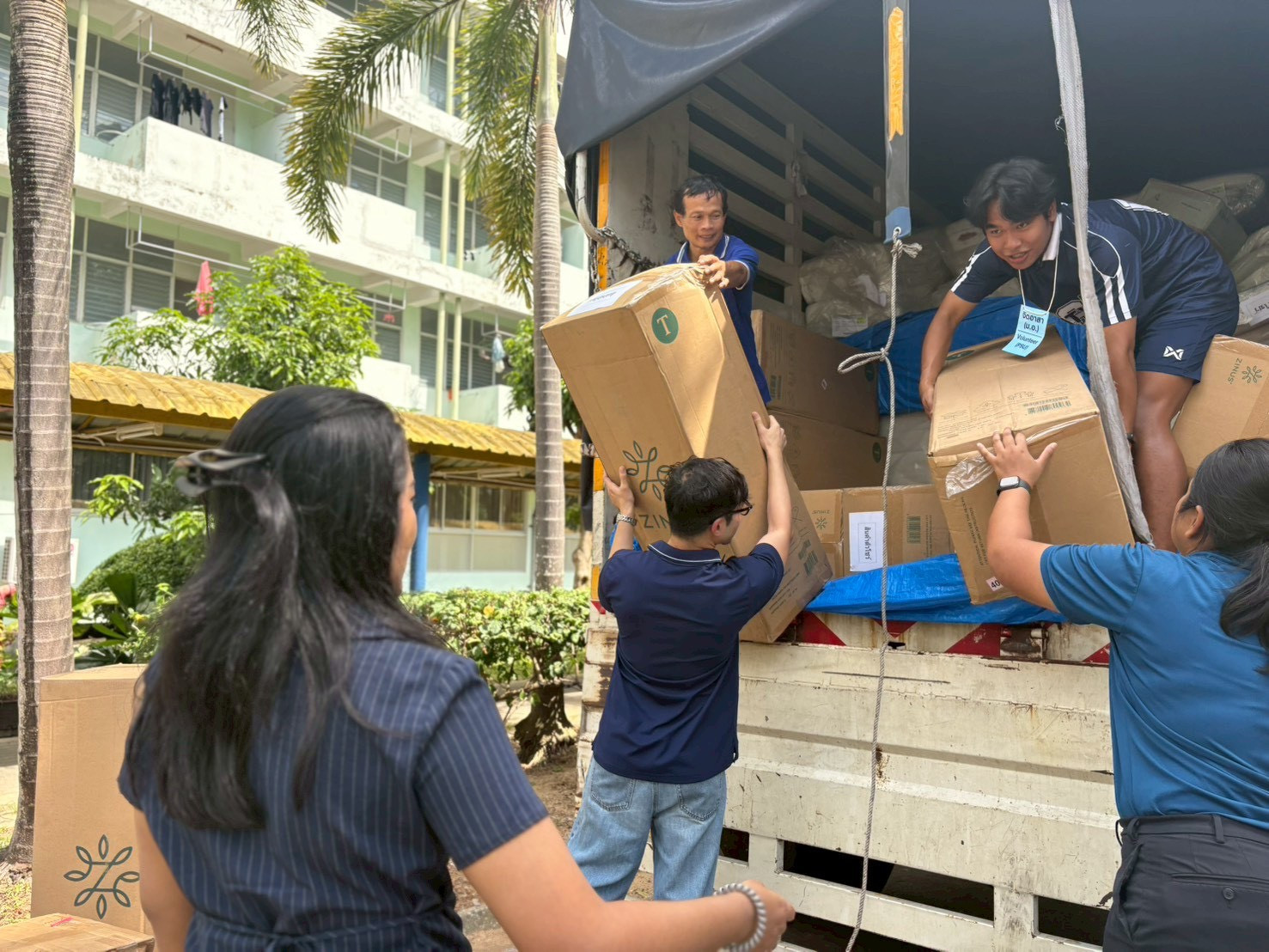 flood-relief-in-the-south6